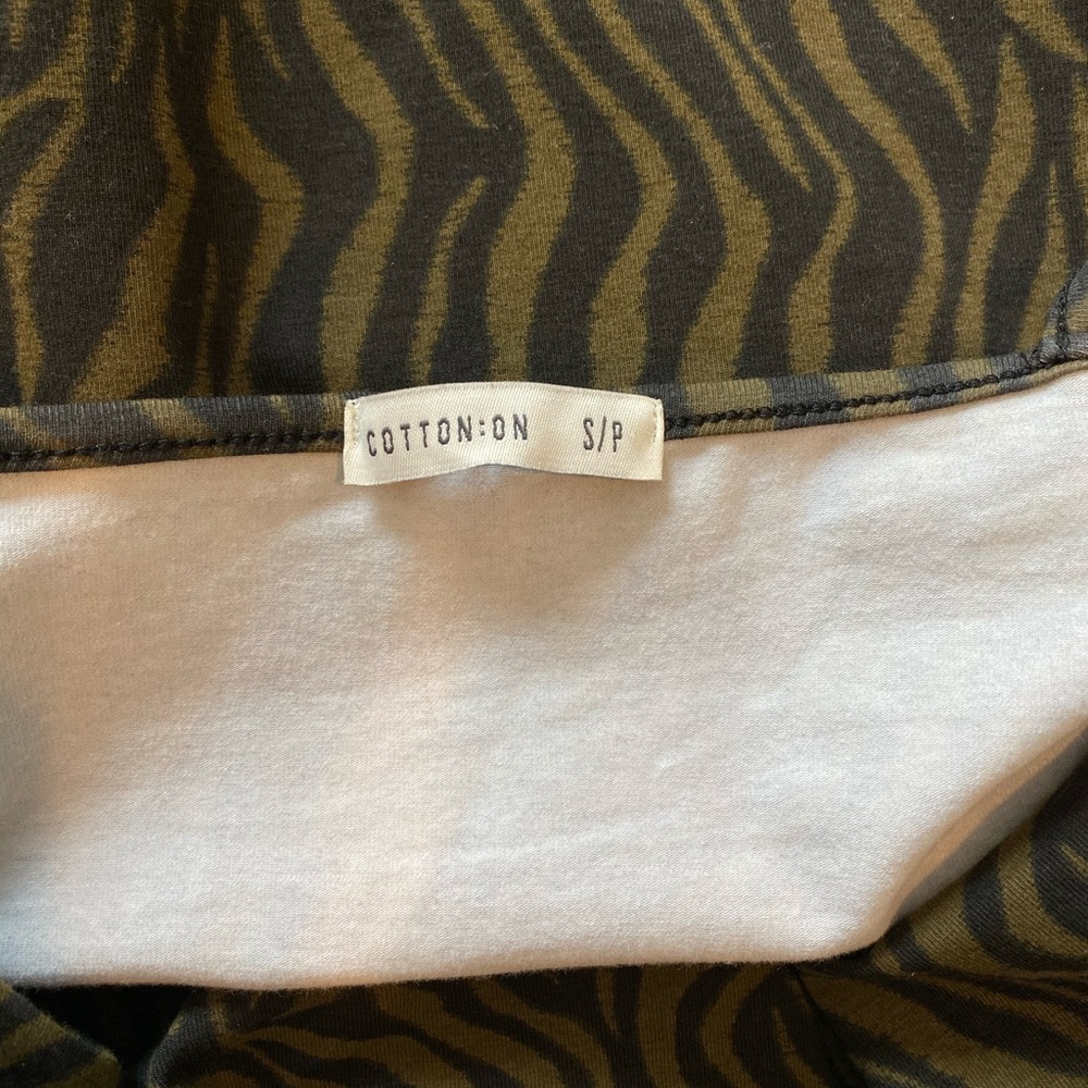 body suit - Picture 3 of 3